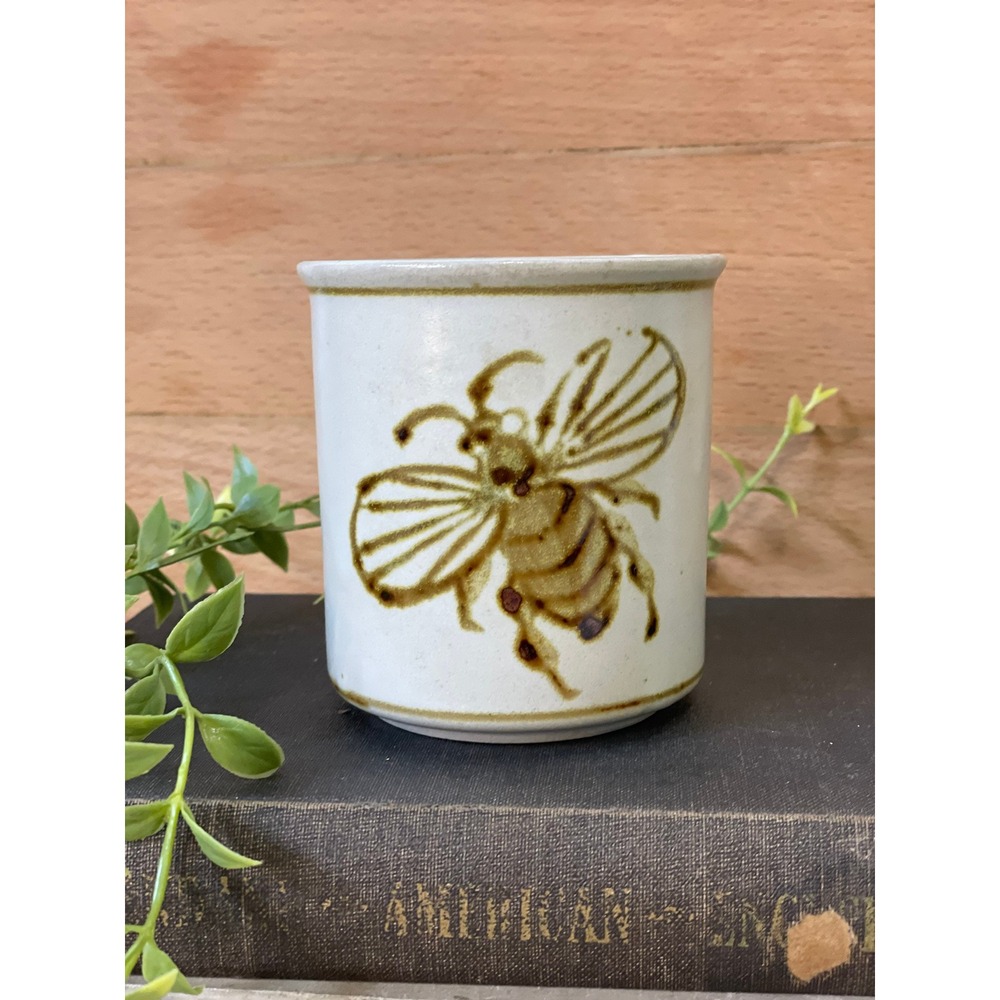 Vintage Bumblebee Stoneware Crock: Bee Decor